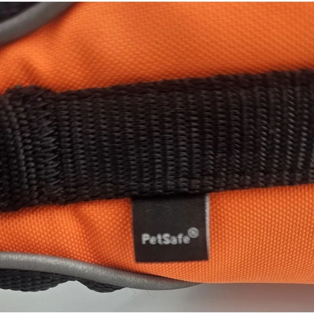 PetSafe EasySport Outdoor Safety Dog Harness Reflective w Handle Size Small Flaw